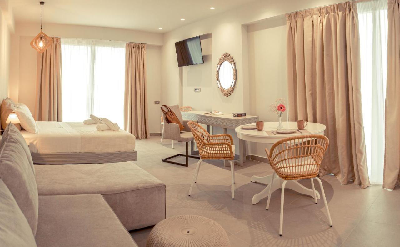 Io Luxury Pool & Hot Tub Suites Preveza Exterior foto