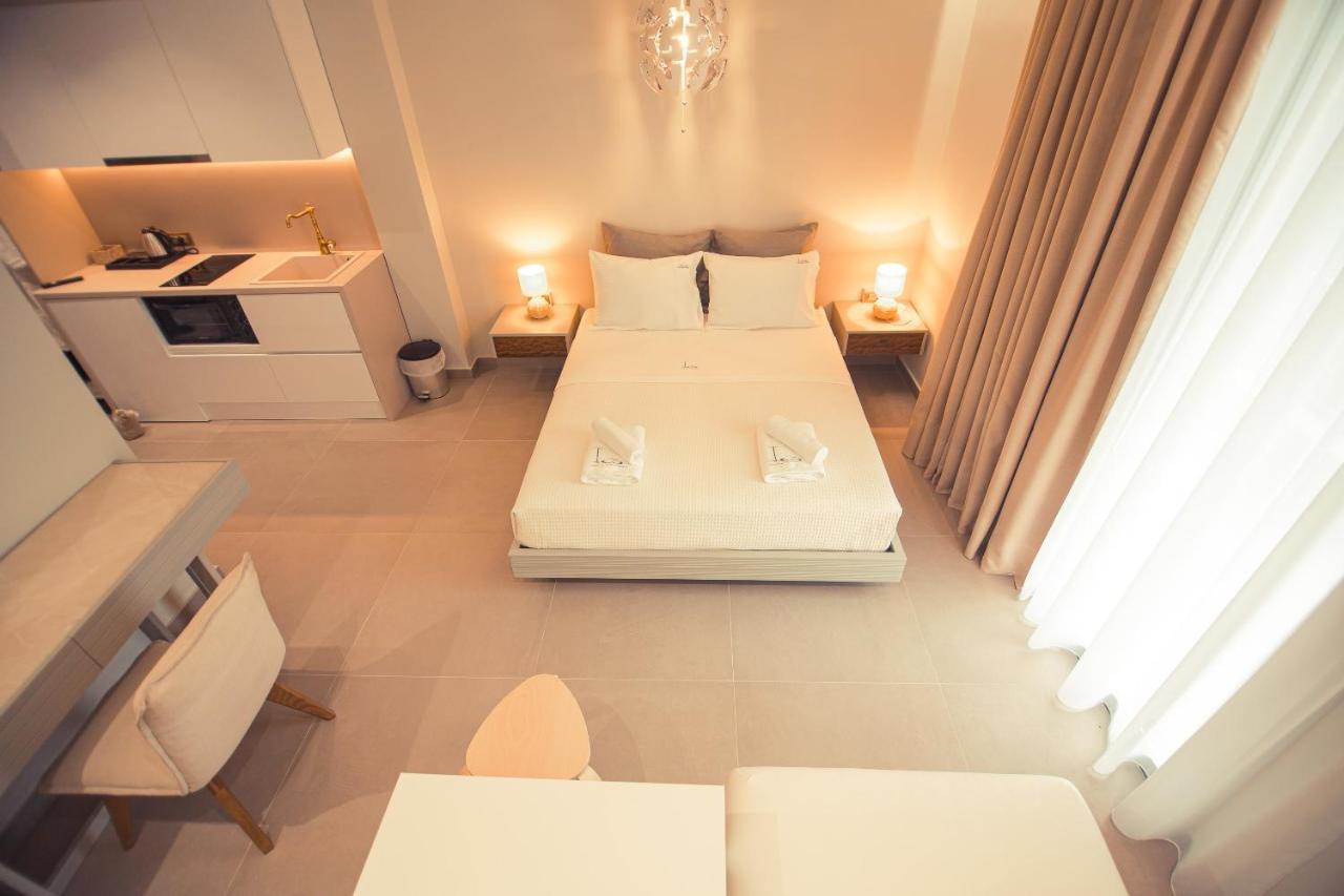 Io Luxury Pool & Hot Tub Suites Preveza Exterior foto