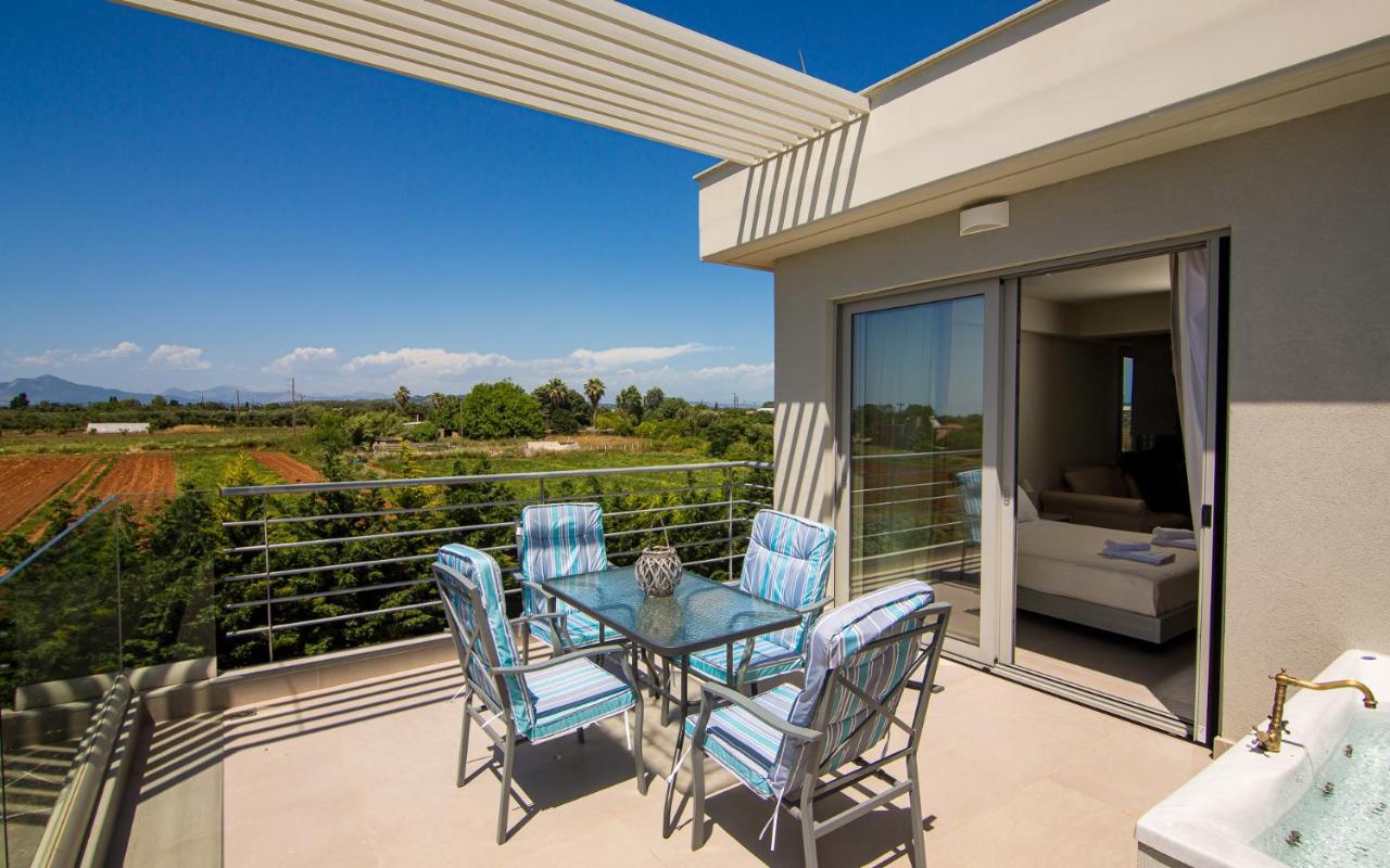 Io Luxury Pool & Hot Tub Suites Preveza Exterior foto
